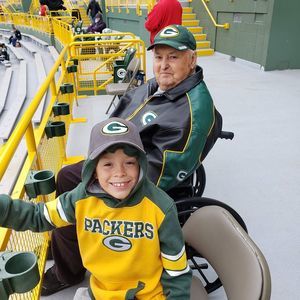 Meet your Posher, Casey